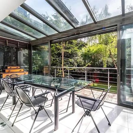 Holiday home Spacieuse Maison A 15 Min De La Tour Eiffel *